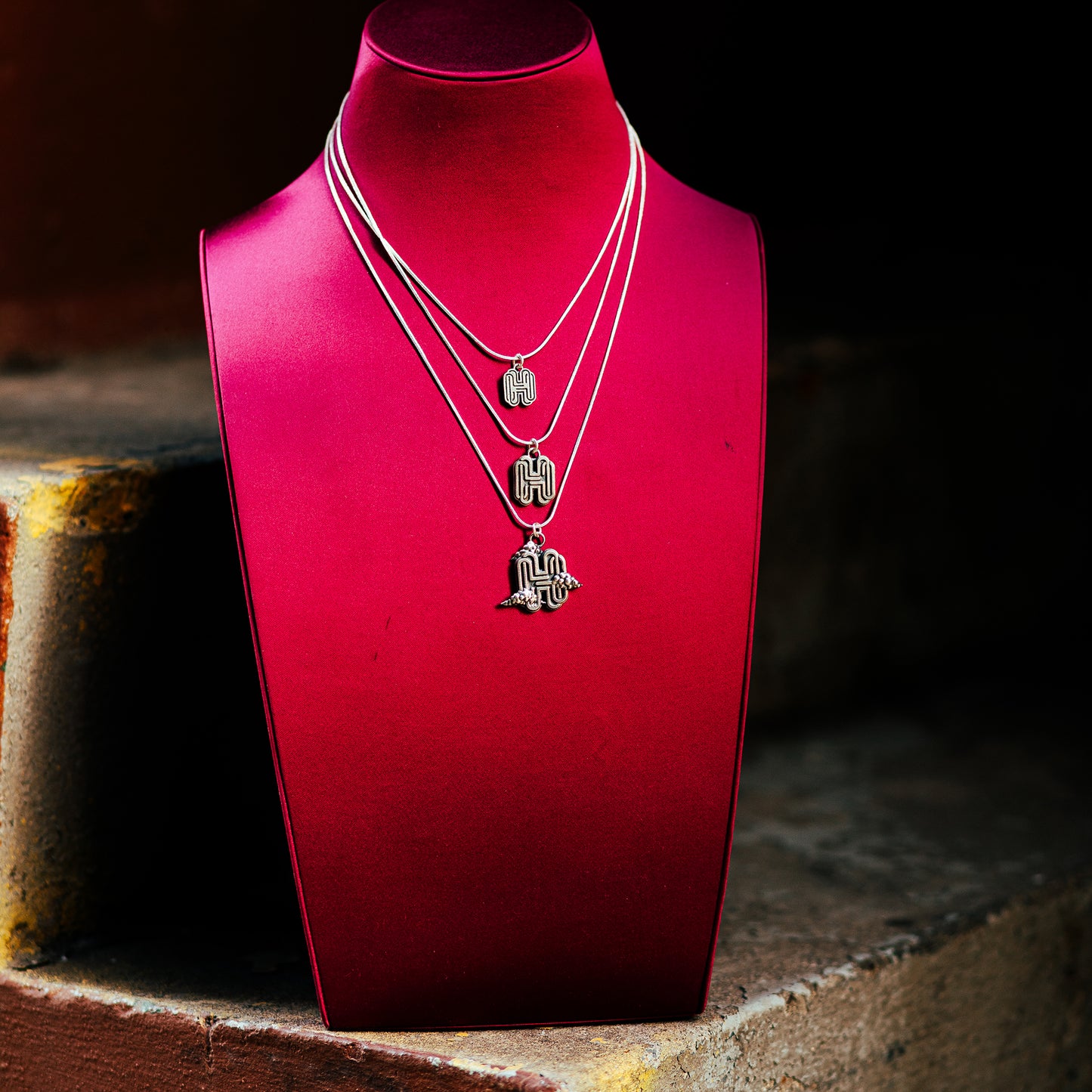 HH Pendant - Medium