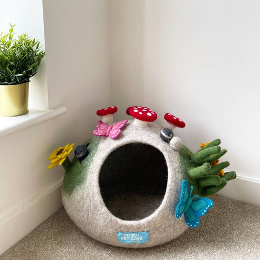 Garden Pet Cave